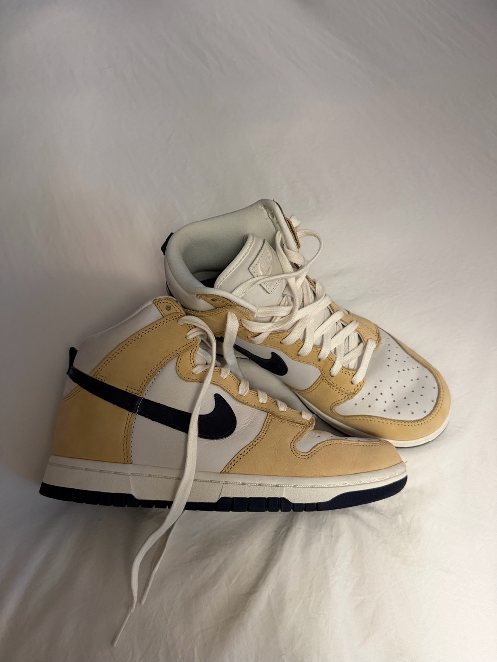Nike Kids High-Top Sneakers in Cream, White & Black